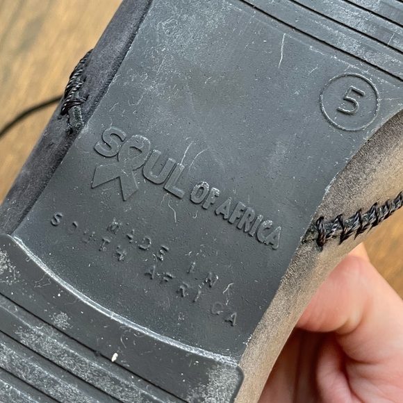 Soul of Africa Grayish Suede Leather Shoes Booties Women’s size 7 - Picture 10 of 11